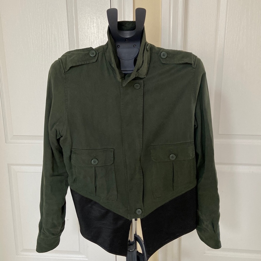 Khaki jacket with leather.